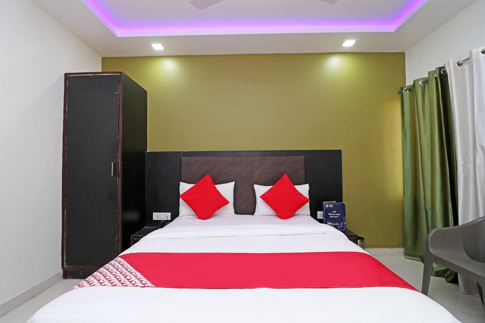 אגרה Oyo Hotel The Orient Tree מראה חיצוני תמונה