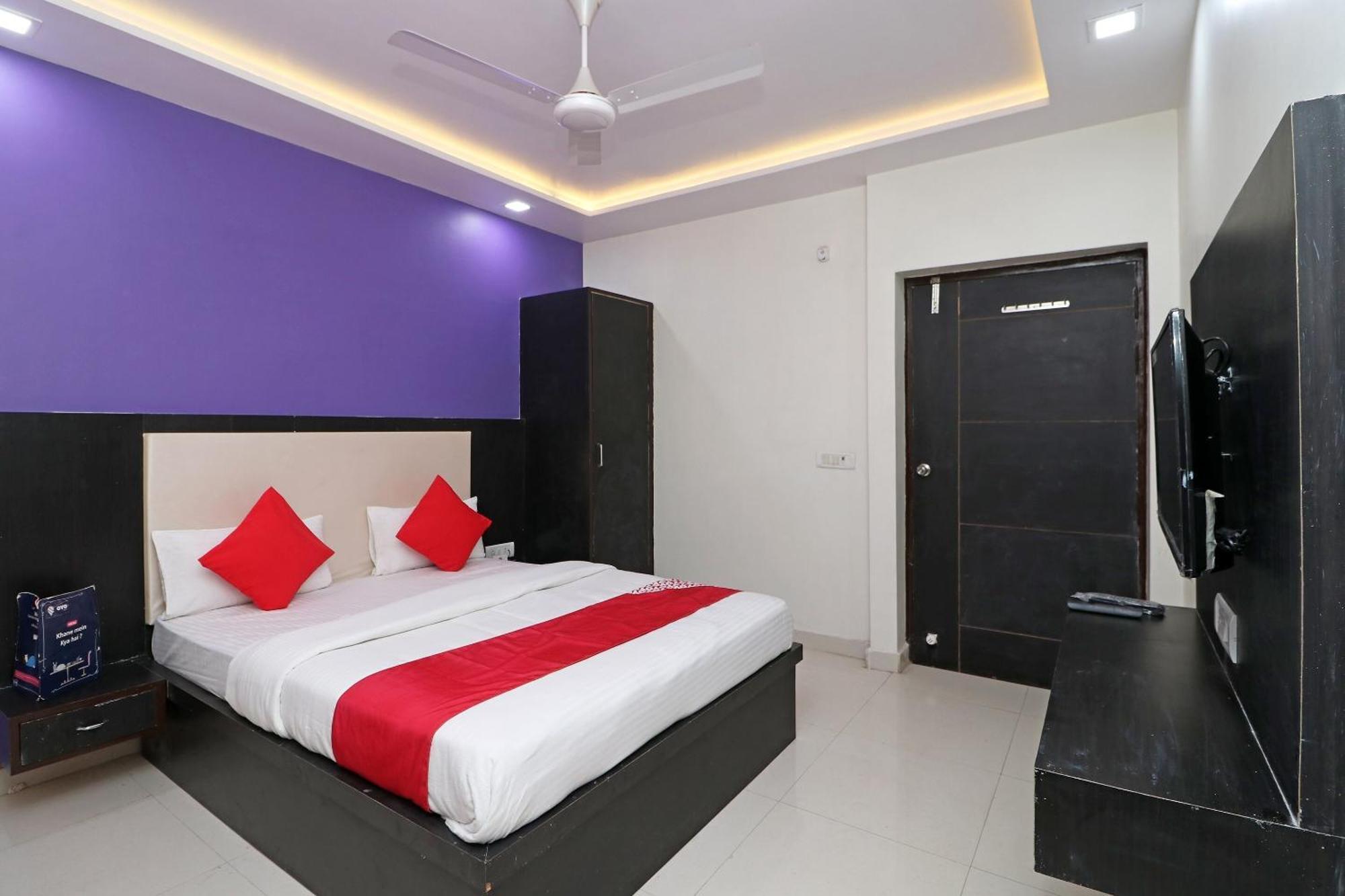 אגרה Oyo Hotel The Orient Tree מראה חיצוני תמונה